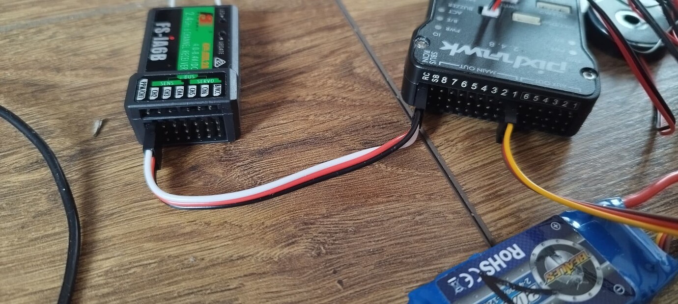 PIXHAWK calibration with ZTW ESC + EMAX2213 Pixhawk family